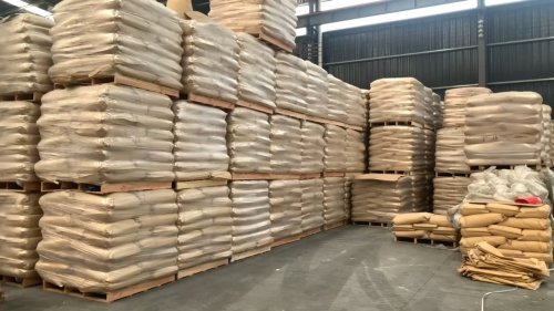 淄博聚隆化工公司生產涂料用羥丙基甲基纖維素的生產設備和工作場景展示