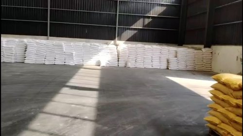 裝載的羧甲基纖維素鈉產(chǎn)品在廠區(qū)內(nèi)，適用于低溫和濕度控制的應(yīng)用