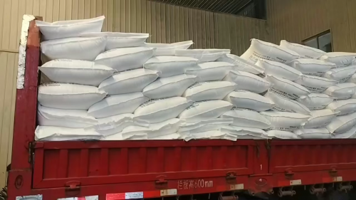 質(zhì)量可靠的羧甲基纖維素鈉產(chǎn)品裝車中，湖南工廠