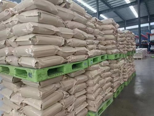 昌江工業(yè)級纖維素生產(chǎn)廠家裝車過程，嚴(yán)控產(chǎn)品質(zhì)量